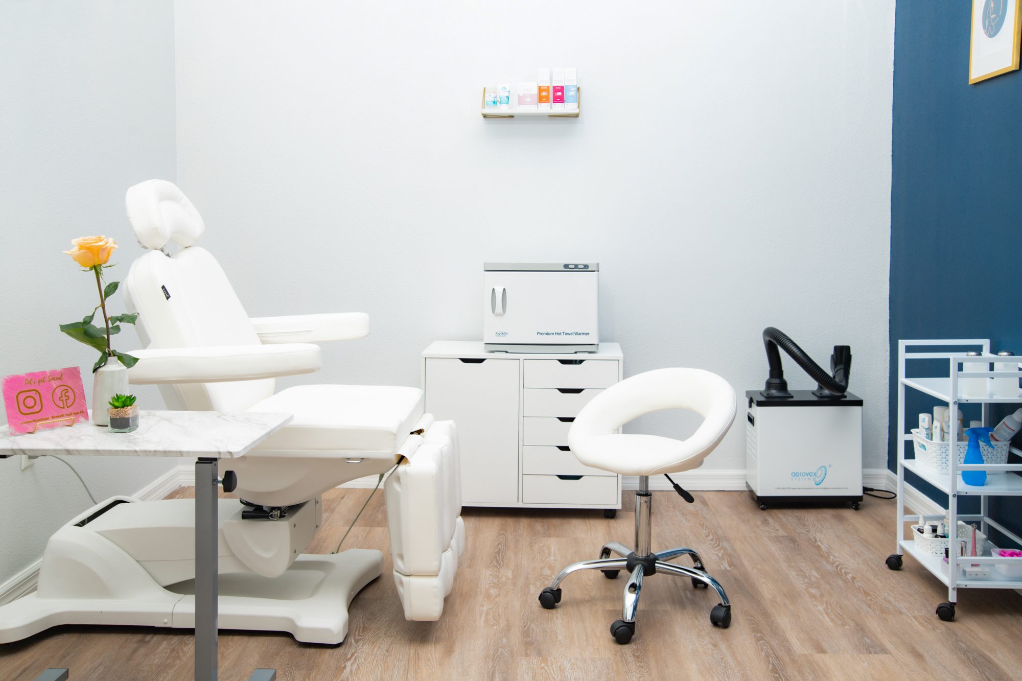 Panoramic treatment room